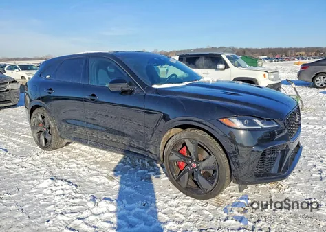 2023 Jaguar F-Pace Svr z USA, uszkodzony, nr VIN SADCZ2EE9PA708162